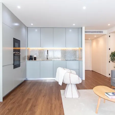 Elegant 1br Retreat Near Metro By Lovelystay Apartament